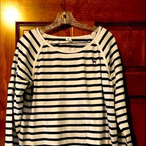 Adorable black dog women’s pullover.